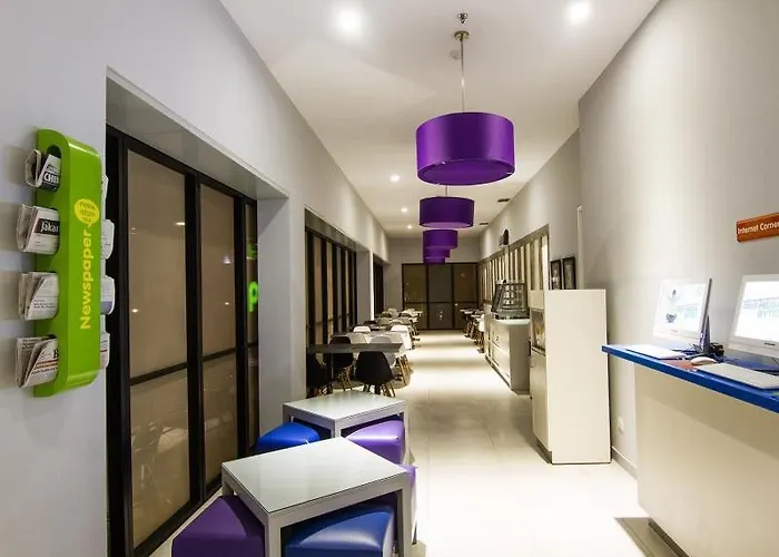 Urban Styles Hitz Hotel 2*