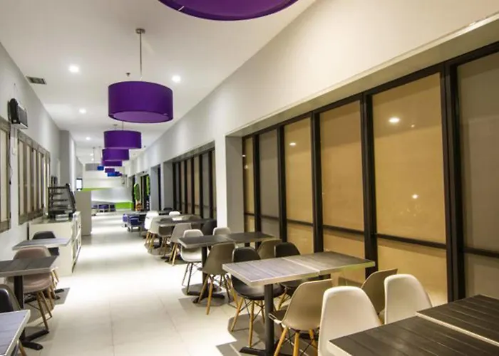 Urban Styles Hitz Hotel